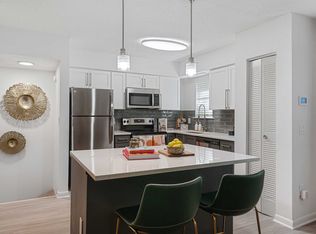 Aventura Bellevue, Nashville, TN 37221