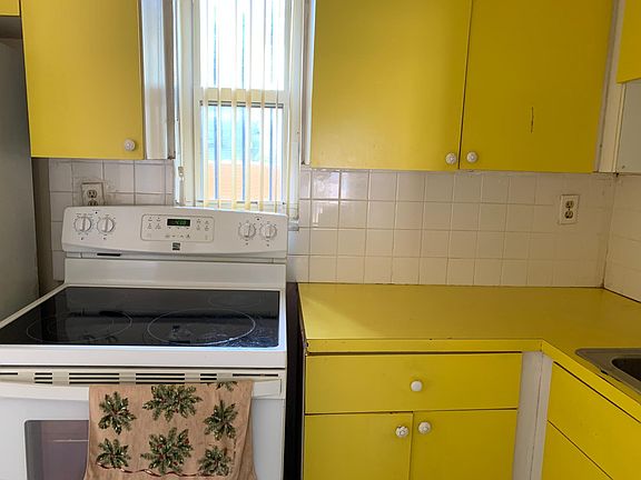 5th image of 443 NW 13th Ave APT 2