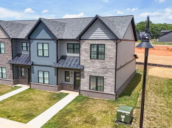 90 Luke Ct, Rustburg, VA 24588