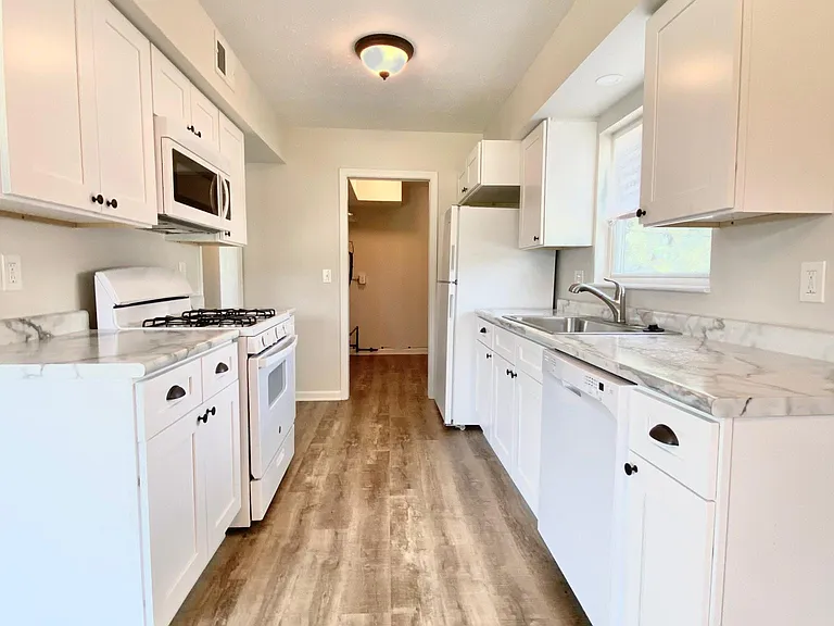 625 W Oakley Ave #2-W — Photo 4