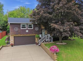 2066 Willowood Dr N, Ontario, OH 44906