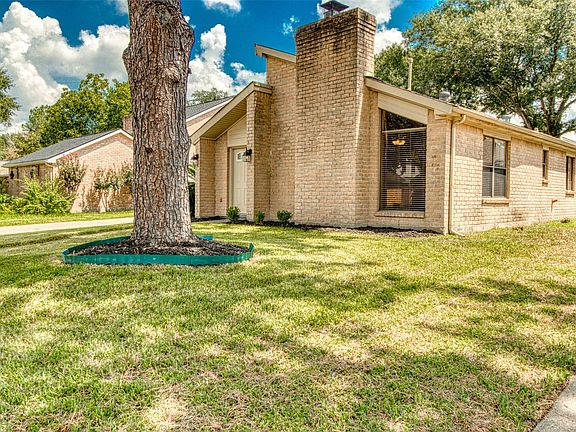 3rd image of 1910 Pepperwood Ln