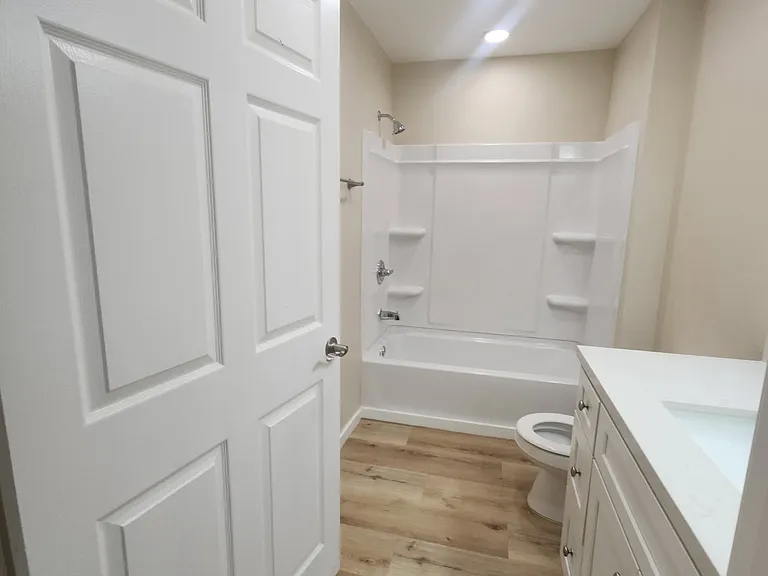 Creekside Senior Apartments — Photo 22