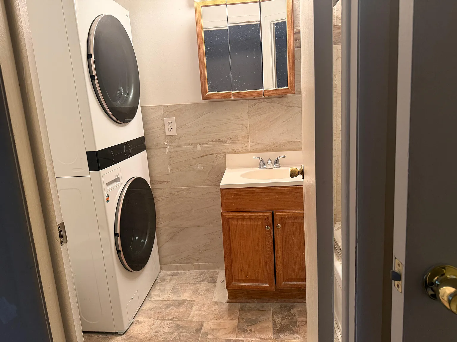 1 bed, 488 sqft, $975 — Photo 3