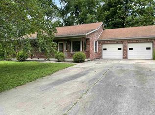 1014 Sherwood Dr, Greencastle, IN 46135