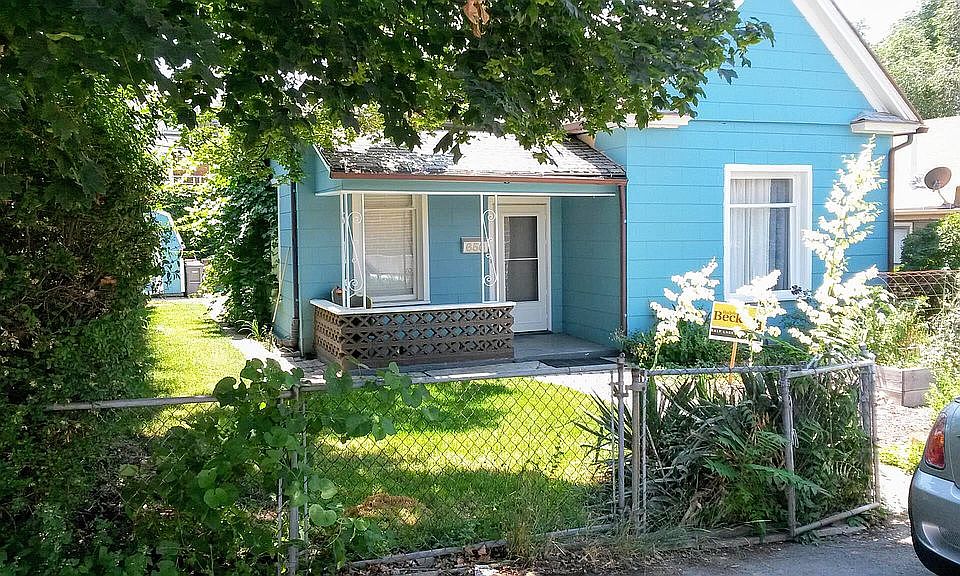 1st image of 656 E Markea Ave