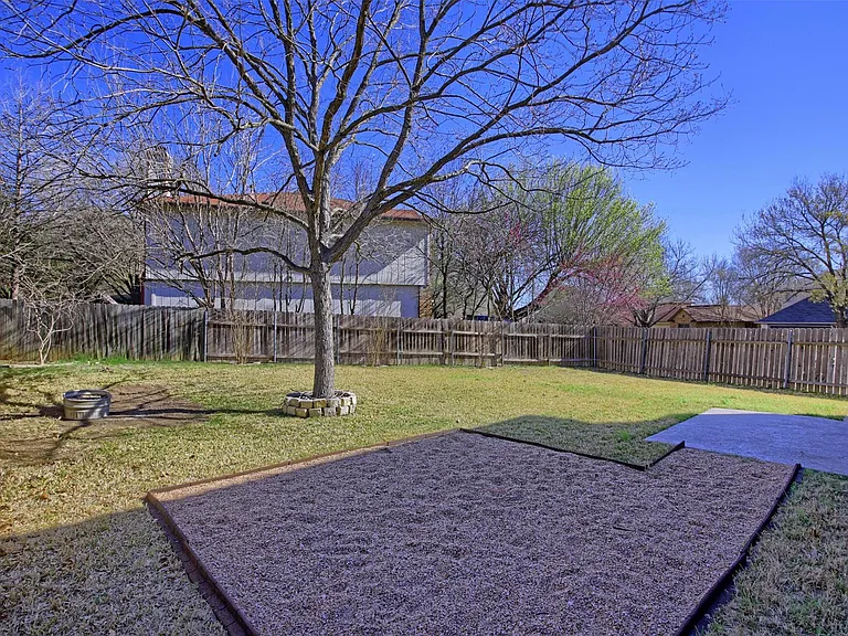 8800 Peppergrass Cv — Photo 34
