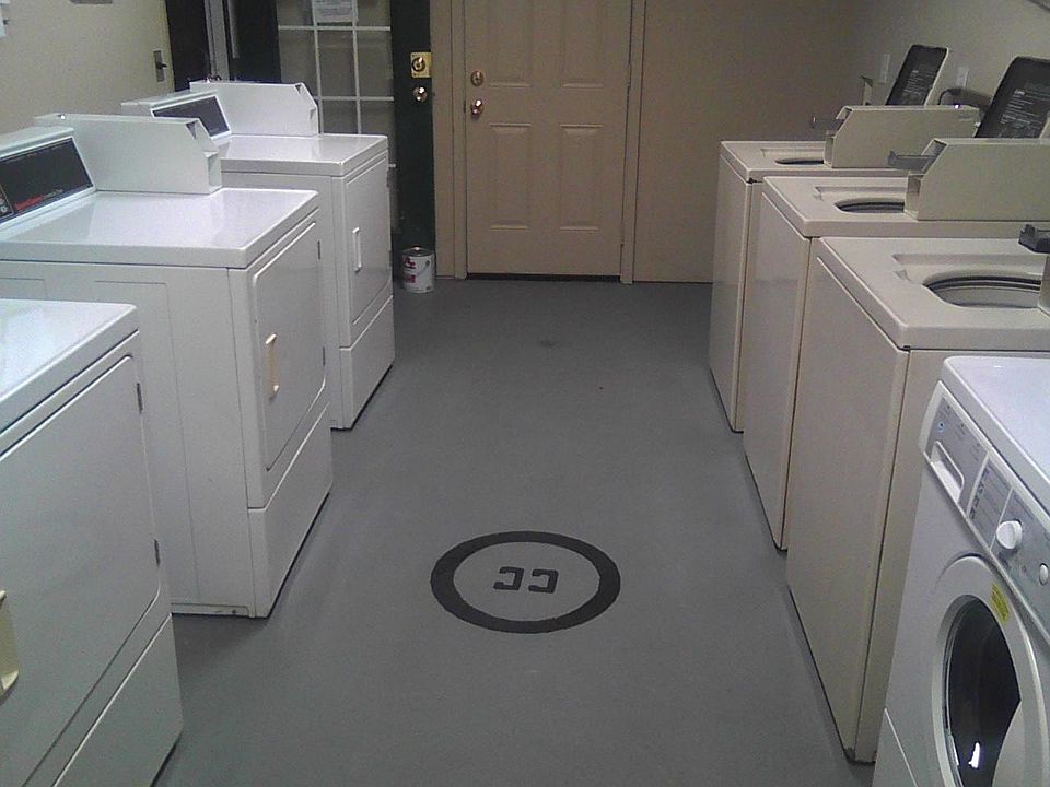 2nd image of 601 Harlan St