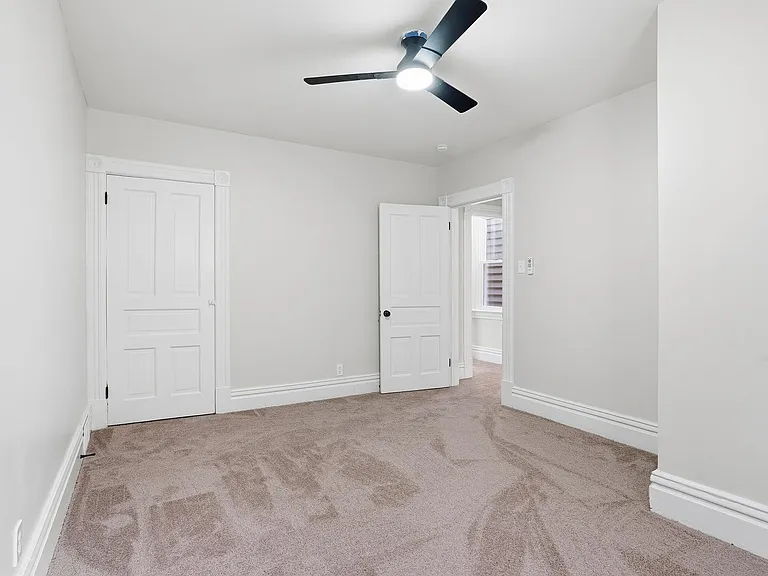 1030 Grand Ave — Photo 16