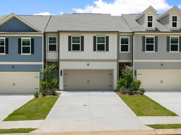 117 Milledge Commons Dr, Milledgeville, GA 31061