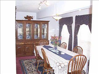 2nd image of 821 Braewood Cir
