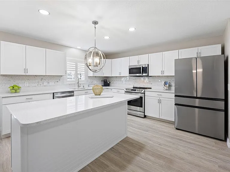 4510 SE 32nd Pl — Photo 11