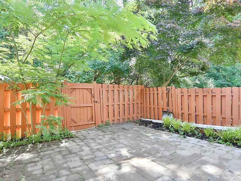 2402 Windbreak Dr — Photo 18