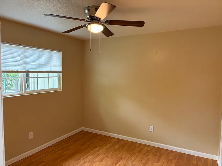 1709 Carver Ct #3 — Photo 7
