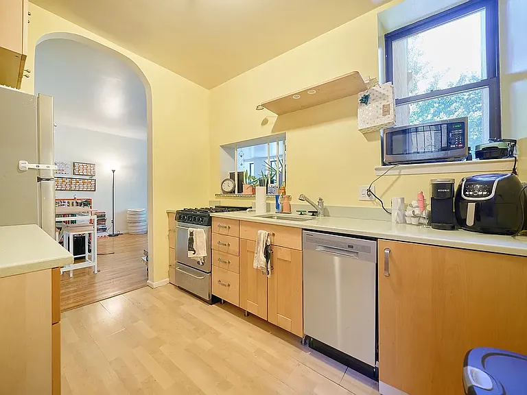 137 W 110th St #2B — Photo 7
