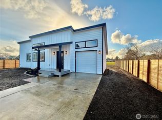 465 Octopus Ave NE, Ocean Shores, WA