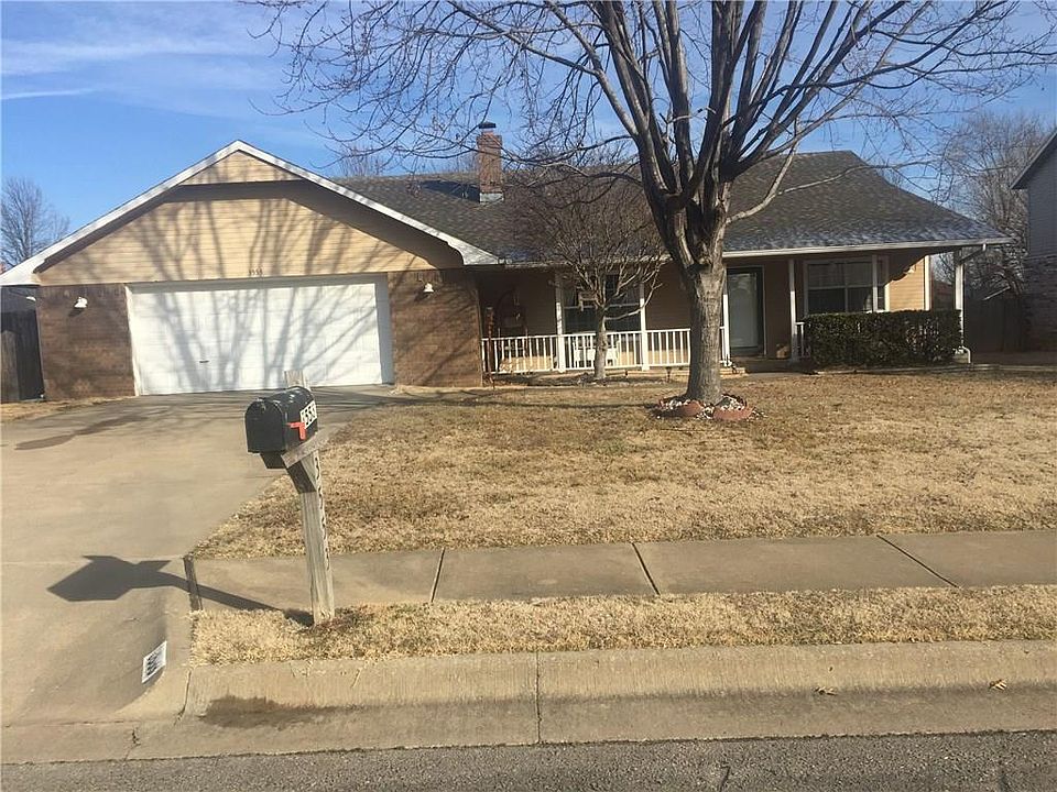 2nd image of 3553 Hillview Ct