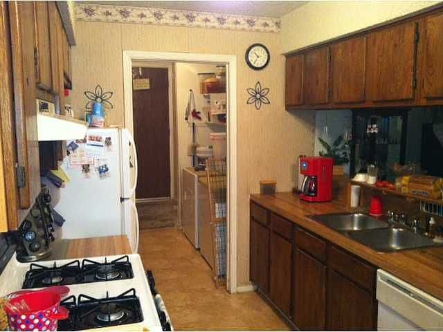 2nd image of 11407 Walnut Ridge Dr