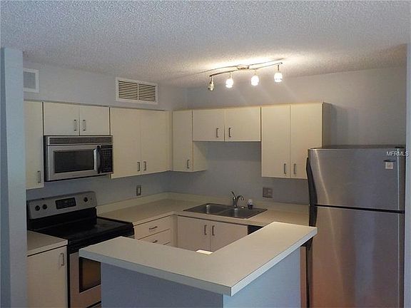 2nd image of 375 Lakepointe 202 Dr
