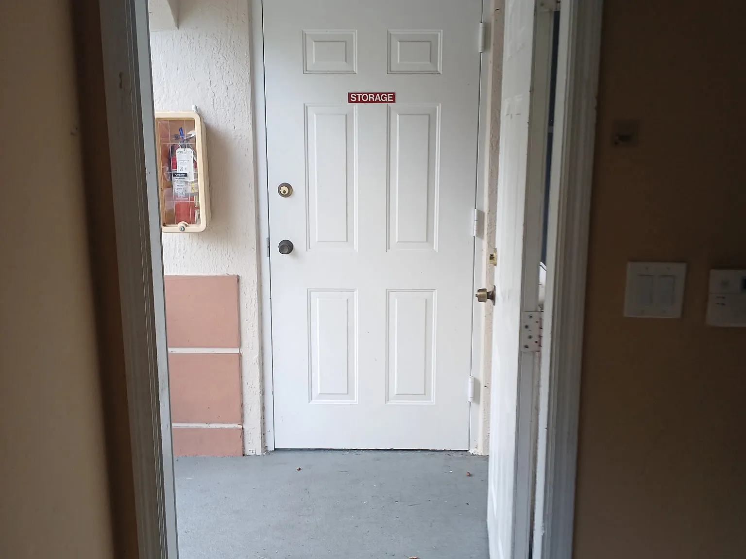 2 bed, 822 sqft, $2,200 — Photo 1