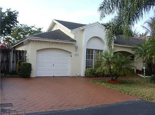 3rd image of 10075 NW 51st Ter