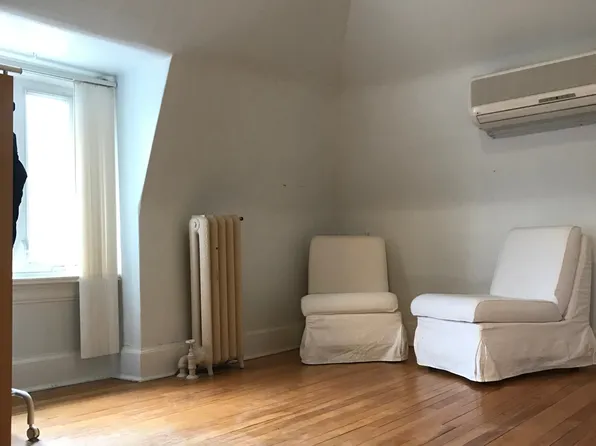 401 Daly Ave #Avenue4-4, Ottawa, ON K1N 6H1