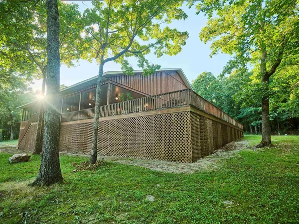 4 Kee Trl, Hardy, AR 72529