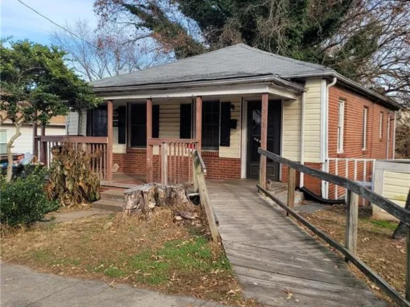613 N Dunleith Ave, Winston Salem, NC 27101