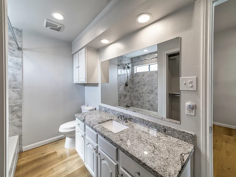 6344 Winton St — Photo 7