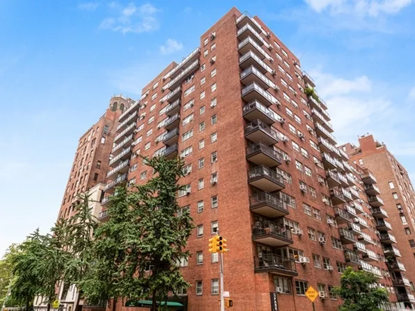 85 East End Avenue image 3 of 19