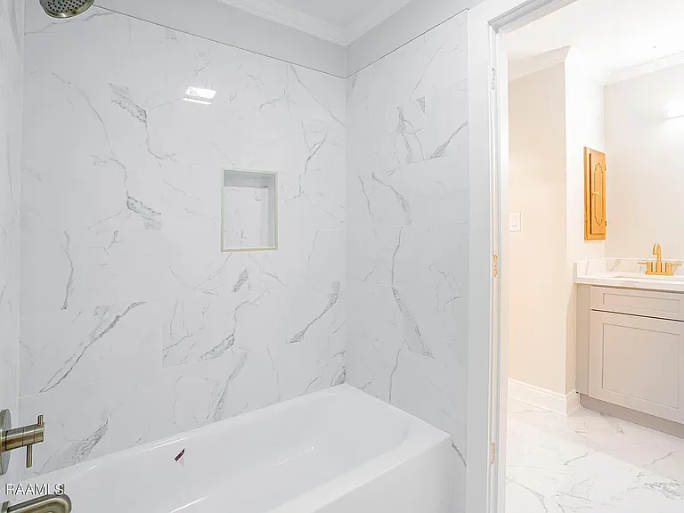 101 Van Dyke Ct — Photo 27