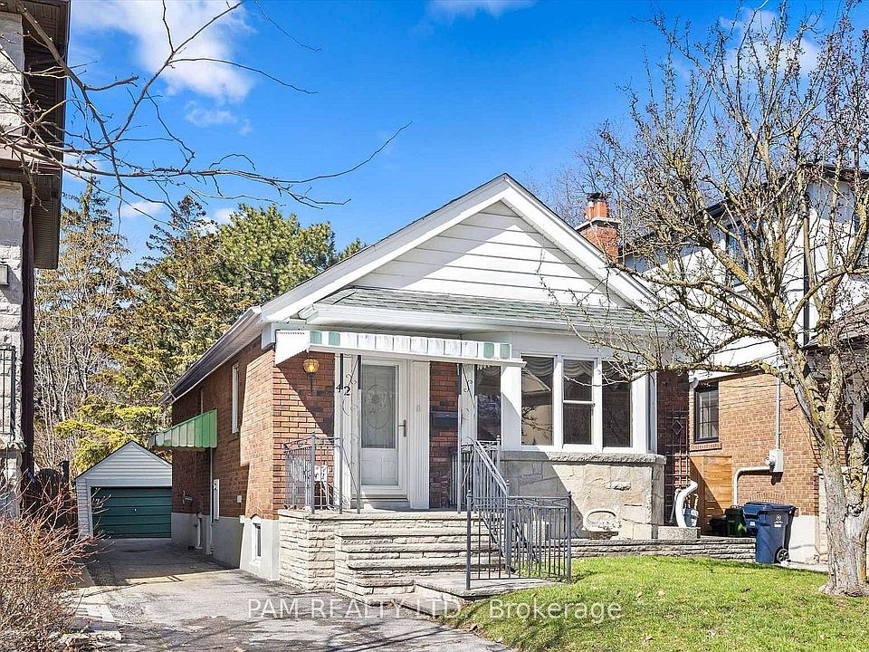 1st image of 42 Parklea Dr