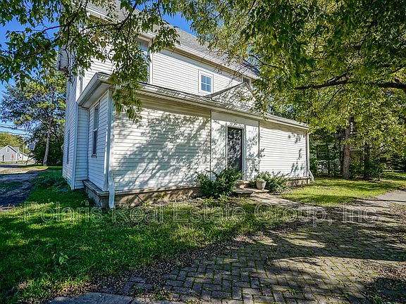 3rd image of 908 S 8th St #2