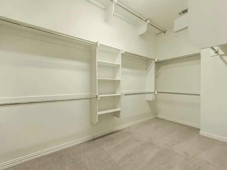 7228 Huckleberry Dr — Photo 7