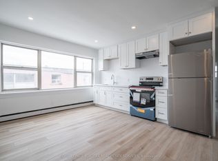 169 Park Row S #7, Hamilton, ON L8K 2K1