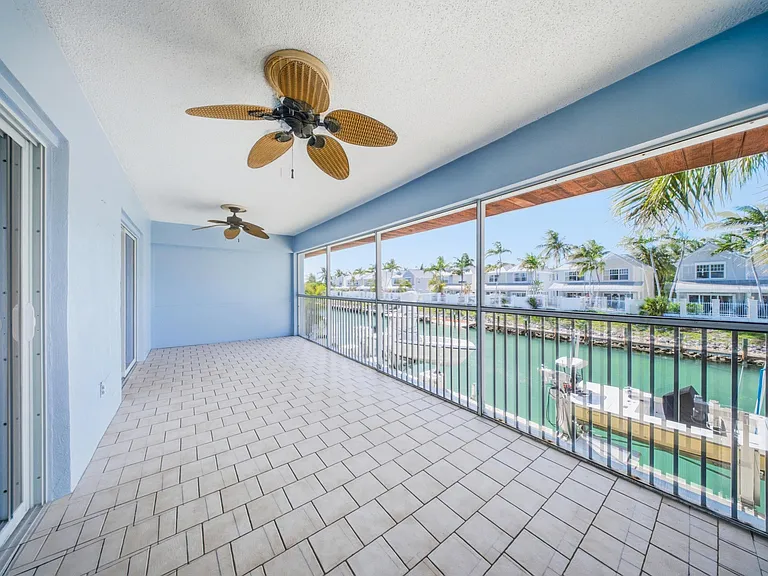 138 N Indies Dr #B — Photo 9