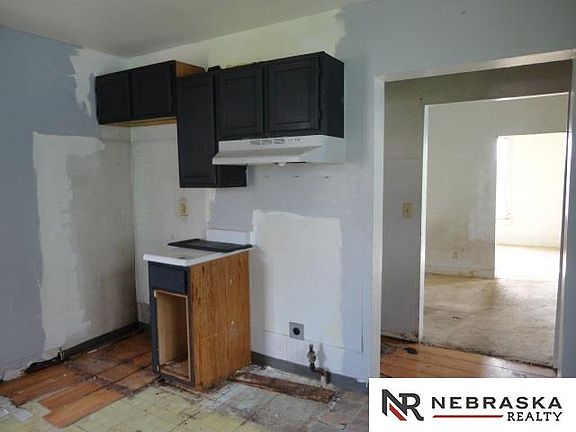 4th image of 5639 S 23rd St