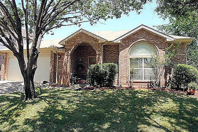 1st image of 931 Winterwood Ct