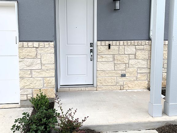 2nd image of 2205 Vino Dulce Dr