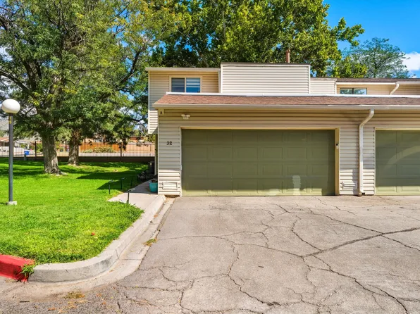 32 Lakeshore Dr NE, Albuquerque, NM 87112