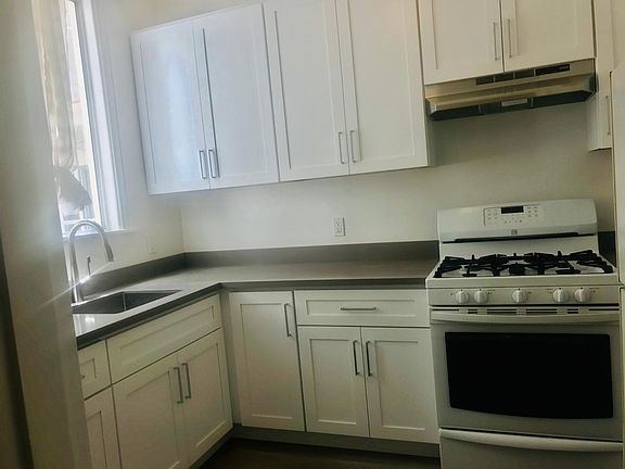 4th image of 255 Dolores St APT 4