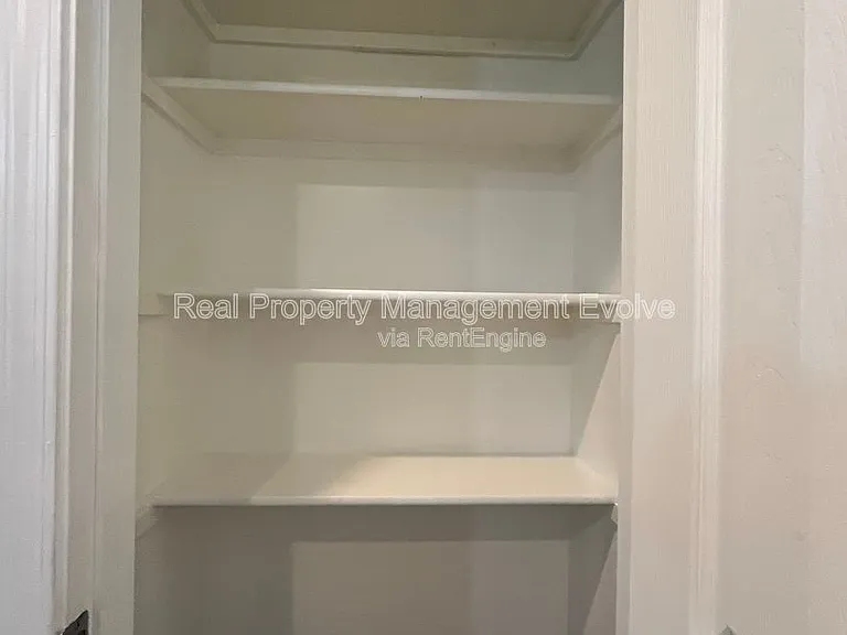 10402 N 9th Ave #1 — Photo 13