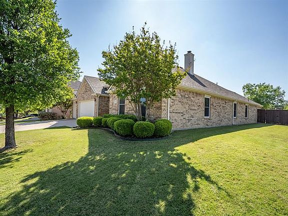 3rd image of 2435 Pebblebrook Dr