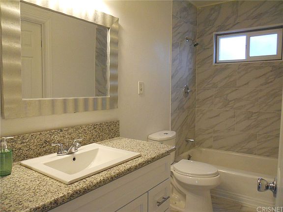 5th image of 11931 Strathern St