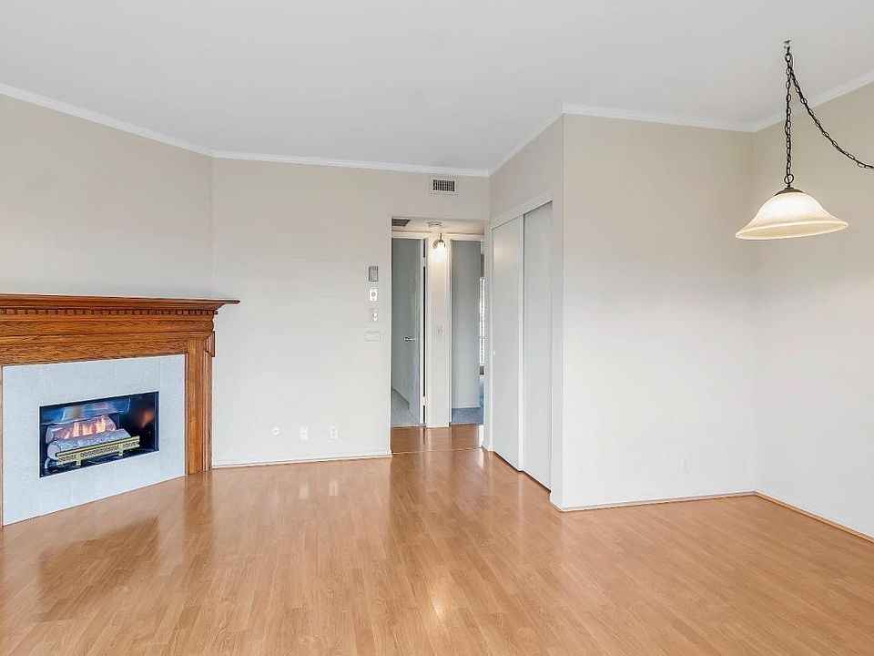 1st image of 50 Glenwood Cir #433