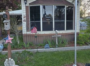455 Ruby Ln, Whitmore Lake, MI 48189