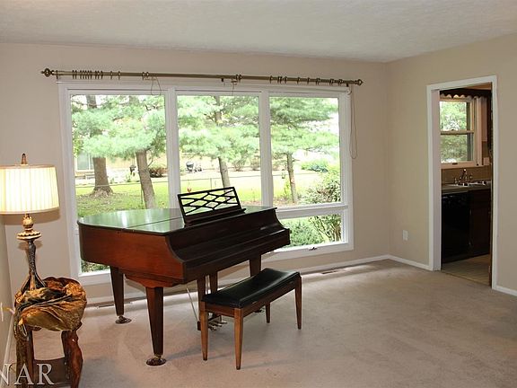5th image of 2813 Coventry Ct