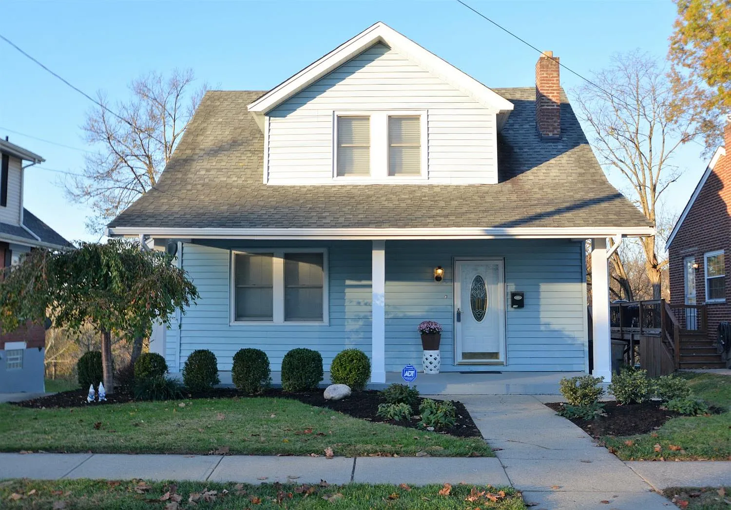 116 Grant St photo 1