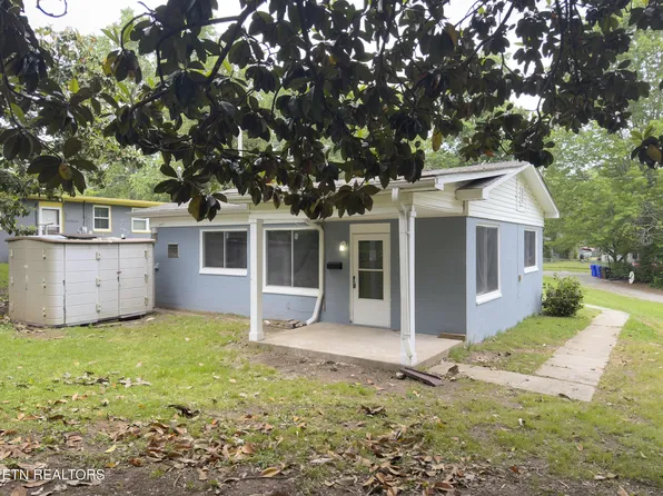 110 Parsons Rd, Oak Ridge, TN 37830