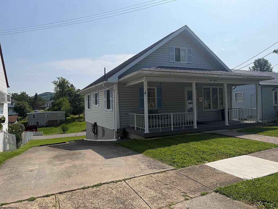 1st image of 115 Cochran St